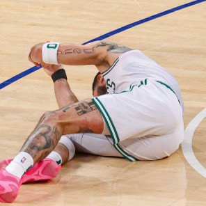 Jayson Tatum se perderá la próxima temporada por una grave lesión.