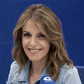 Pilar García Muñiz. Horas completa