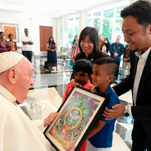 El Papa Francisco durante su visita a Indonesia