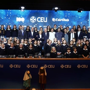 Feliz Navidad, el villancico del CEU y Cadena 100 en favor de Cáritas