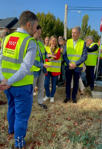 La alcaldesa de Galapagar, Carla Greciano, ha estado en la visita