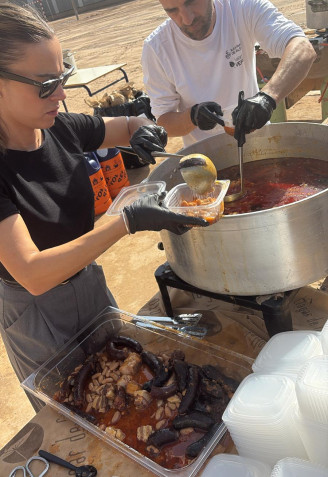 Fabada cocinada en Paiporta