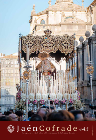 El salón de actos de la Agrupación de Cofradías fue testigo de la presentación de un nuevo número de Jaén Cofrade, precedido por una charla formativa sobre el Adviento