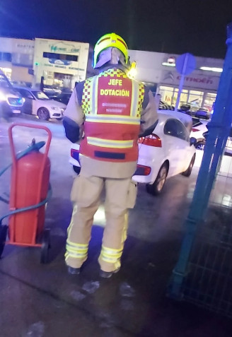 El fuego fue sofocado con uno de los extintores de la estación de servicio