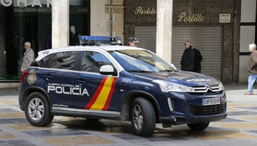 Un coche de la Policía Nacional en Palencia.