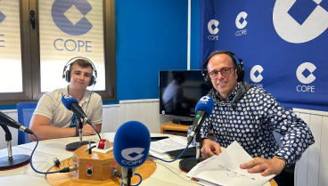 Miguel Yeste y Juan Copete, en los estudios de COPE