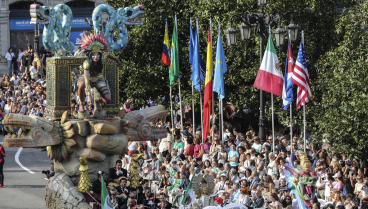 Desfile del Día de América en Asturias, en las fiestas ovetenses de San Mateo de 2023