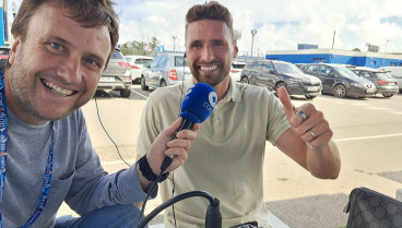 Quique Iglesias junto al capitán del Espanyol, Sergi Gómez