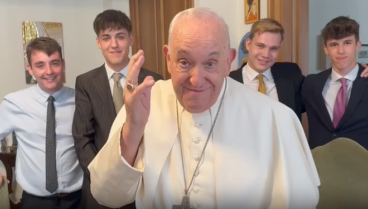 Papa Francisco con cuatro seminaristas de Tortosa