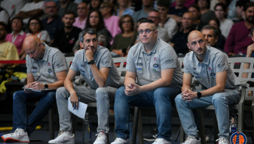 Diego Epifanio, en el banquillo del Coliseum