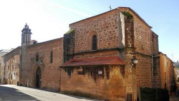 Fachada del Convento de San Ildefonso de Plasencia