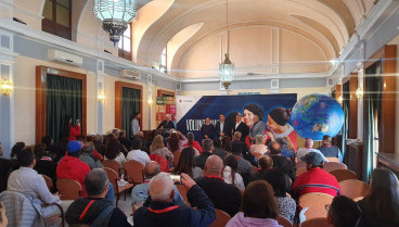 Guadix acoge el XIX Encuentro Provincial de Voluntariado de Cruz Roja

El alcalde de Guadix, Jesús Lorente, junto al delegado territorial de Economía, Hacienda, Fondos Europeos y de Industria, Energía y Minas en Granada, Gumersindo Fernández; el diputado Asistencia a Municipios y Emergencias, Eduardo Martos; el delegado especial de Cruz Roja en Granada, Gabino García, y el vicepresidente del Comité Comarcal de Cruz Roja en Guadix, Miguel Ángel Puertas, ha inaugurado el XIX Encuentro Provincial de Voluntariado.

POLITICA ANDALUCÍA ESPAÑA EUROPA GRANADA
AYTO.DE GUADIX