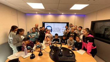 Alumnos del CEIP Gloria Fuertes en el estudio de COPE