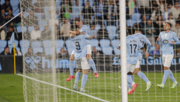 Los jugadores del Celta celebran el primer gol frente al Getafe