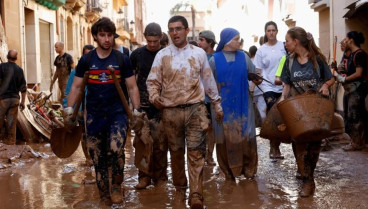 Federico Ferrando junto al resto de voluntarios, en Paiporta