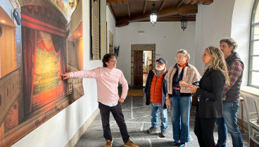 Martina Aneiros visitó con el alcalde Valentín Calvín la reforma del Teatro de la Beneficencia de Ortigueira