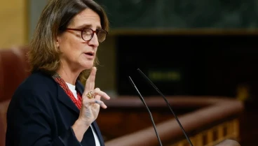 La vicepresidenta tercera del Gobierno, Teresa Ribera, este miércoles en el Congreso