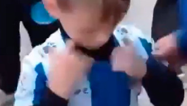 Un niño de cinco años no pudo entrar con la camiseta del Espanyol a Montilivi