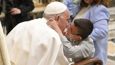 El Papa nos urge a acoger a las personas con discapacidad