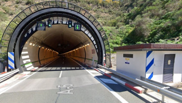 Túnel en la autovía entre Casas de Miravete y Deleitosa