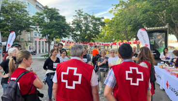 Foto de archivo de un grupo de voluntarios de Cruz Roja Ferrol