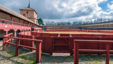 Las Virtudes, Santa Cruz de Mudela, Ciudad real, España. 4 de abril de 2018. Plaza de toros de forma cuadrada