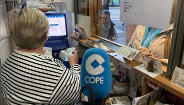 COPE Cantabria desde la Administración de Lotería 13 en Santander