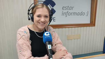 La solista Solomiia Savchuk en los estudios de COPE Ferrol