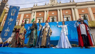 Carolina Marín, entre los Reyes Magos en la Cabalgata de Huelva