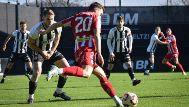 Rafa Tresaco, jugador del Zamora, en el duelo ante el Real Unión