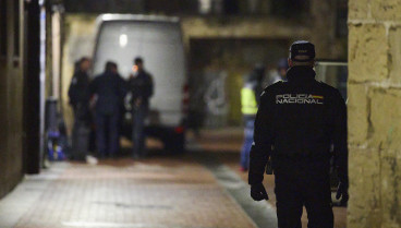 MIRANDA DE EBRO (BURGOS), 16/01/2025.- Un amplio operativo de Policía Nacional busca desde primera hora de este jueves en una iglesia evangélica de Miranda de Ebro (Burgos) los restos de Marisa Villaquirán, desaparecida el 7 de diciembre de 2004, tras hallarse nuevos indicios que llevan a sospechar que podrían encontrarse en el interior del recinto religioso. EFE/David Pérez-Cejuela