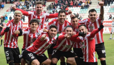 Los jugadores del Zamora celebran el tanto