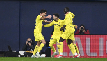 El Villarreal celebra el gol de Baena al Mallorca