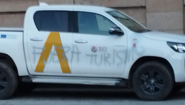 Estado en el que quedó el coche tras las pintadas