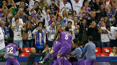 http://www.realmadrid.com/aficion/fotos/juventus---real-madrid-2