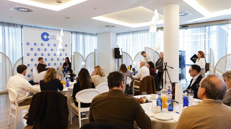 Desayuno informativo COPE Dénia Marina Alta con la Consellera de Innovación, Industria, Comercio y Turismo, Marian Cano