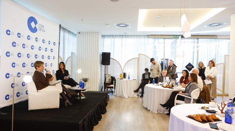 Desayuno informativo COPE Dénia Marina Alta con la Consellera de Innovación, Industria, Comercio y Turismo, Marian Cano