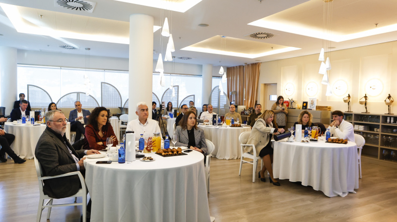 Desayuno informativo COPE Dénia Marina Alta con la Consellera de Innovación, Industria, Comercio y Turismo, Marian Cano