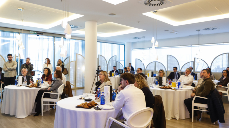 Desayuno informativo COPE Dénia Marina Alta con la Consellera de Innovación, Industria, Comercio y Turismo, Marian Cano