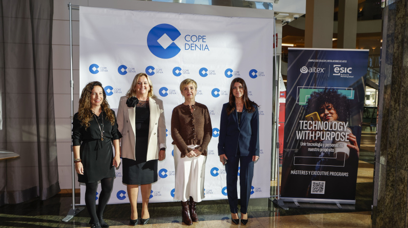 Desayuno informativo COPE Dénia Marina Alta con la Consellera de Innovación, Industria, Comercio y Turismo, Marian Cano