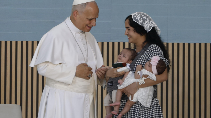 Las mejores imágenes de la visita del Papa León XIV a España: así han ...