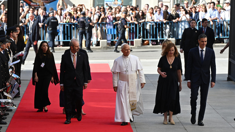 Las mejores imágenes de la visita del Papa León XIV a España: así han ...