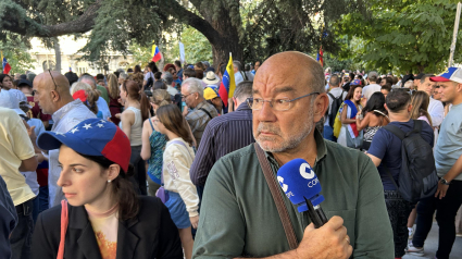 Expósito en la manifestación de venezolanos