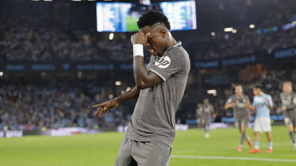 Vinicius celebra el 1-2 contra el Celta.