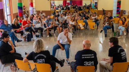 Una de las sesiones del programa ‘Barrios por el Empleo’. | El Cabildo Insular de Tenerife, a través de su Fundación Canaria para la Formación, el Empleo y el Desarrollo Empresaria.