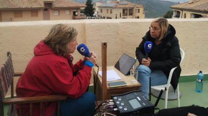 Cristina López Schlichting  y María Dolores que no sabe nada de su hijo Juan desde el martes