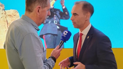 Entrevista a Juan Antonio Lara, alcalde de Benalmádena, en Fitur