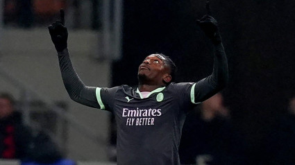 Leao celebra el gol en el Milan - Girona