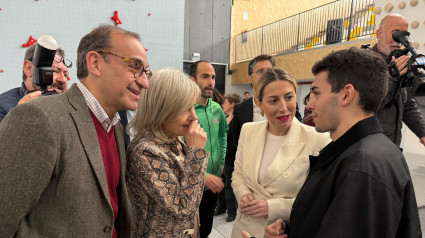 Alberto Ginés en la inauguración del rocódromo