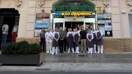 Trabajadores del nuevo supermercado de La Despensa en el Val General de Albacete